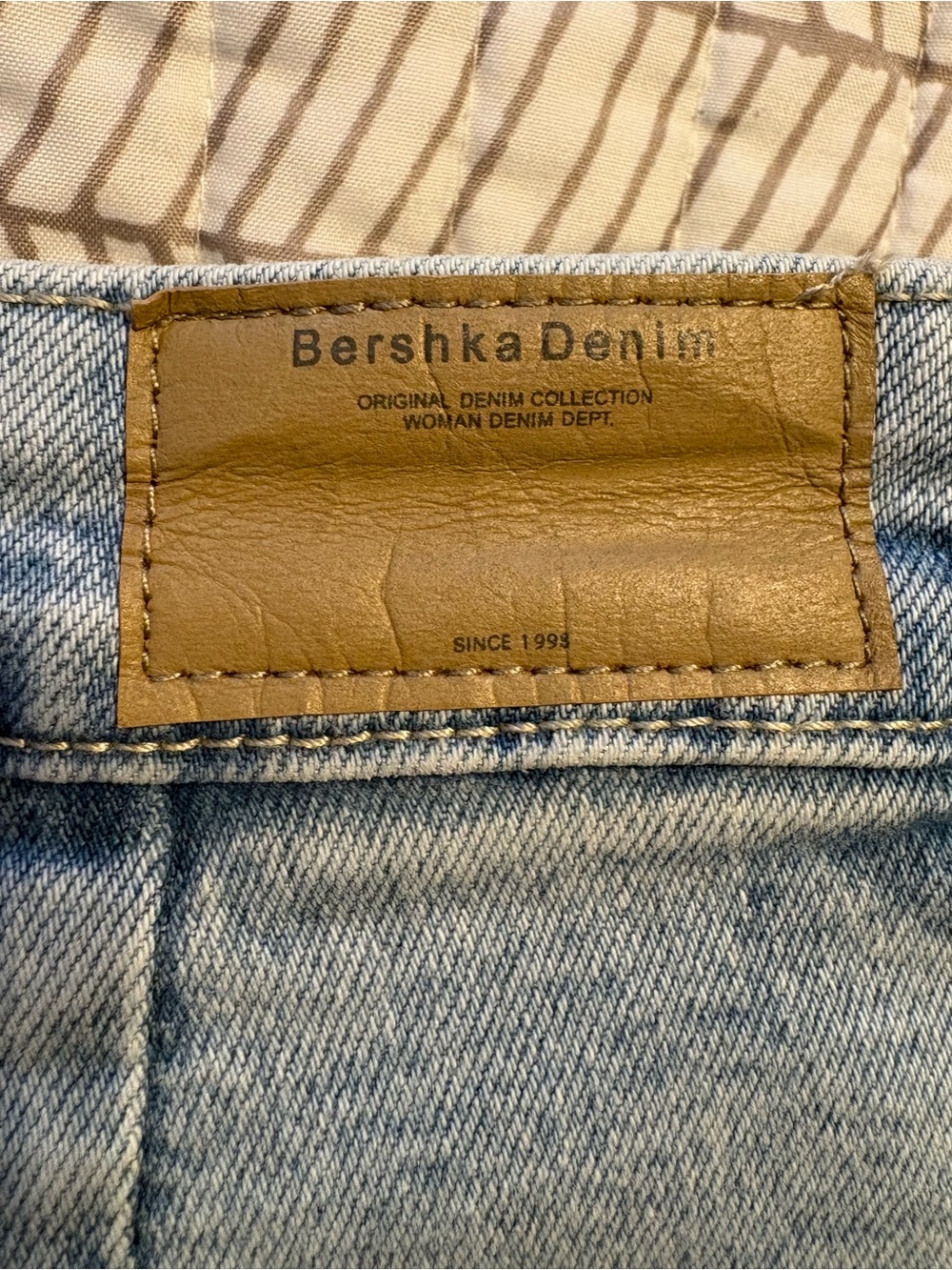 Bershka 2 Y2K light wash denim micro short shorts biker grunge high rise - Picture 4 of 4